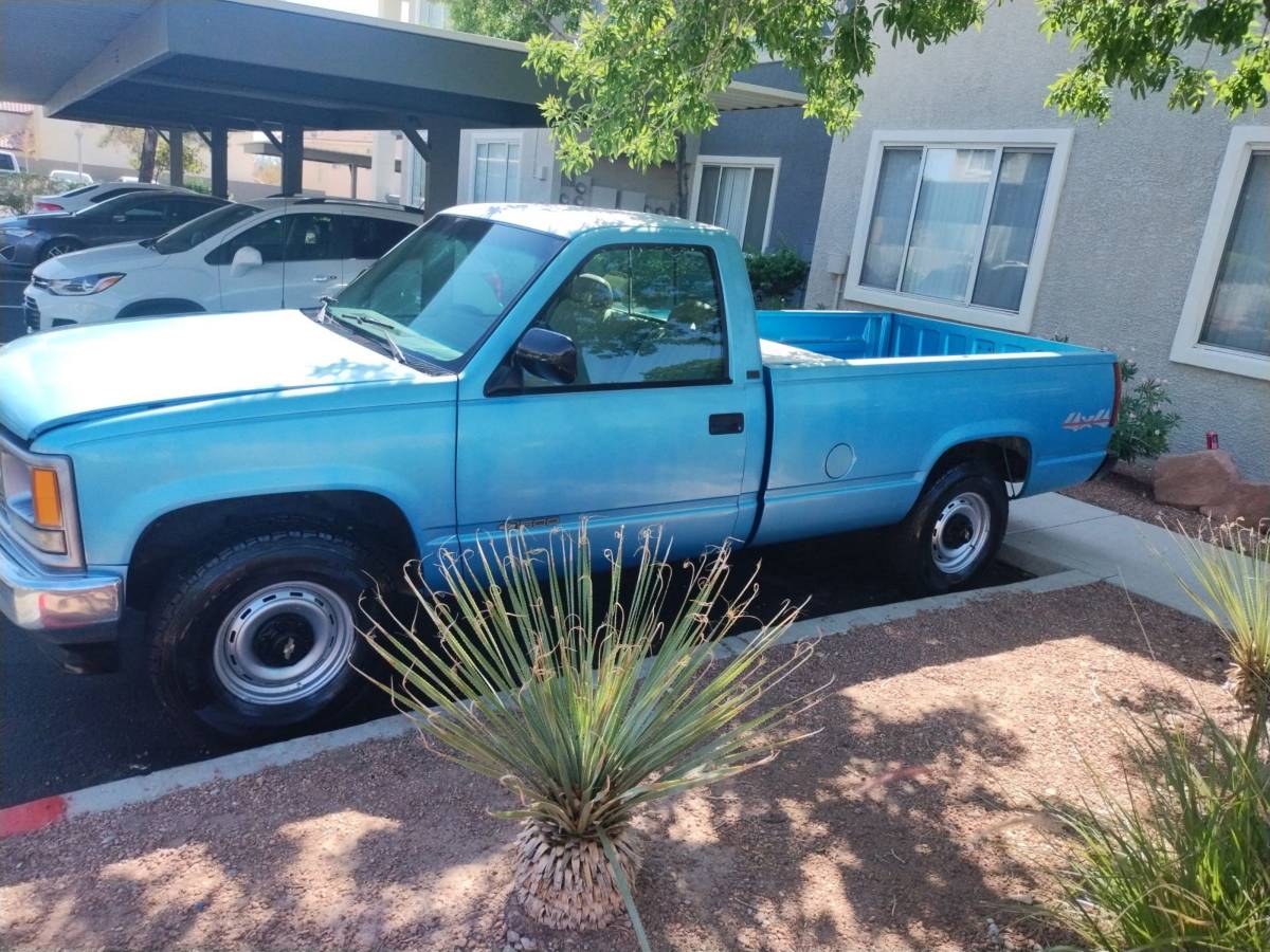 Chevrolet-cheyenne-1994-blue-5