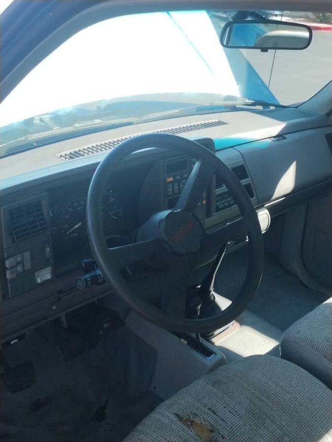 Chevrolet-cheyenne-1994-blue-9