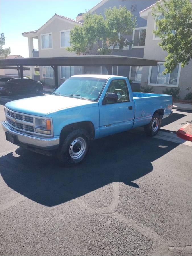 Chevrolet-cheyenne-1994-blue
