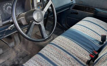 Chevrolet-cheyenne-c2500-1989-white-2