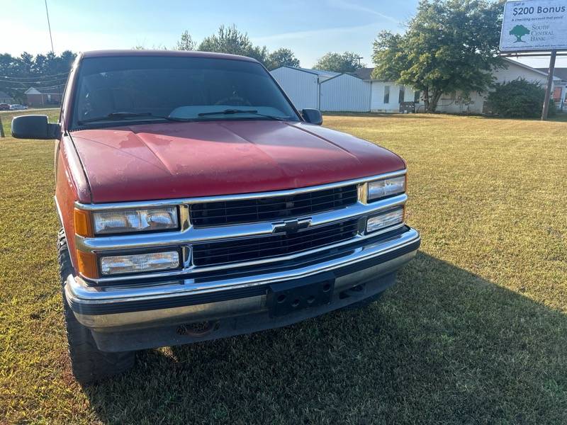 Chevrolet-ck-1500-1995-red-1