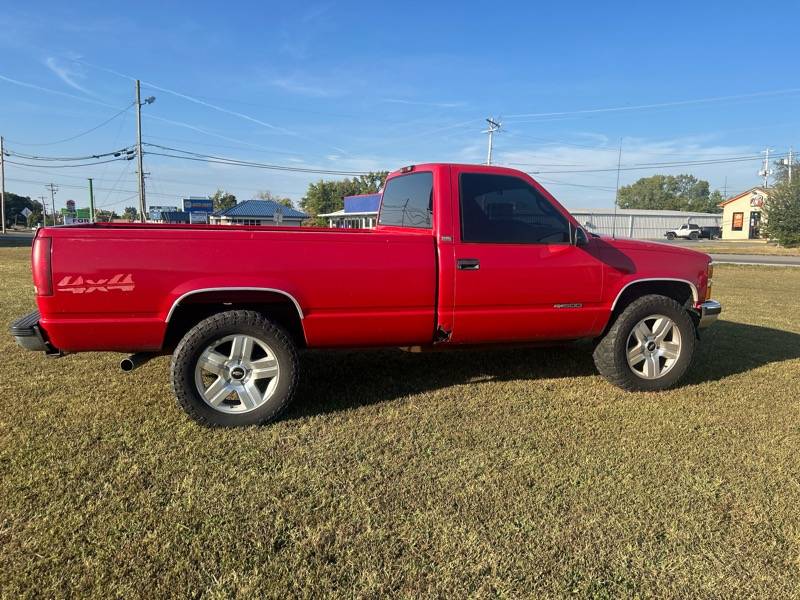 Chevrolet-ck-1500-1995-red-2