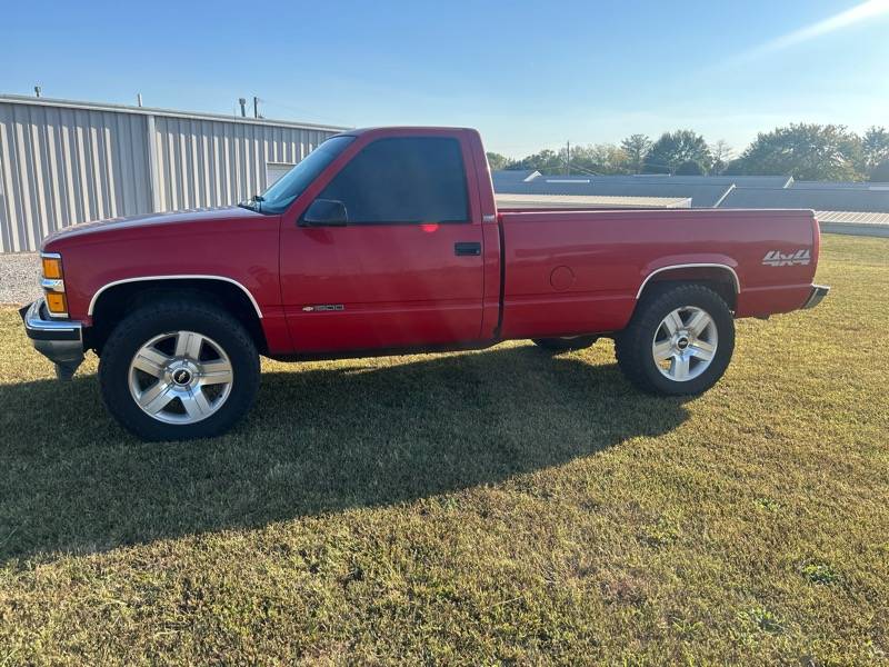Chevrolet-ck-1500-1995-red