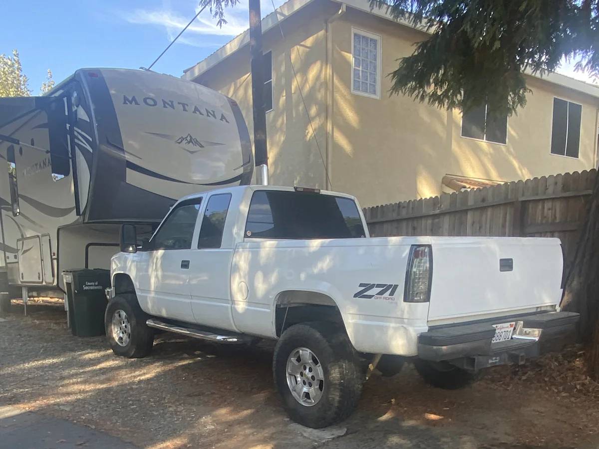 Chevrolet-ck-1500-1995-white-2