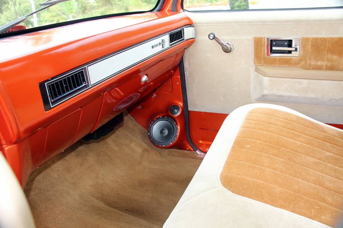 Chevrolet-ck-pickup-12-ton-nominal-1986-11