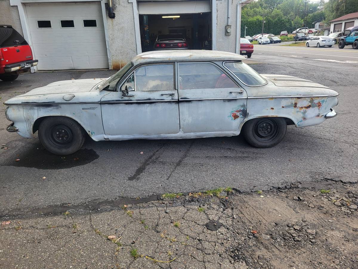 Chevrolet-corvair-700-1960-white-3