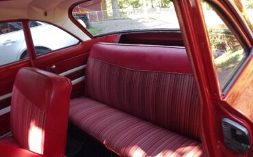 Chevrolet-corvair-700-1961-red-10