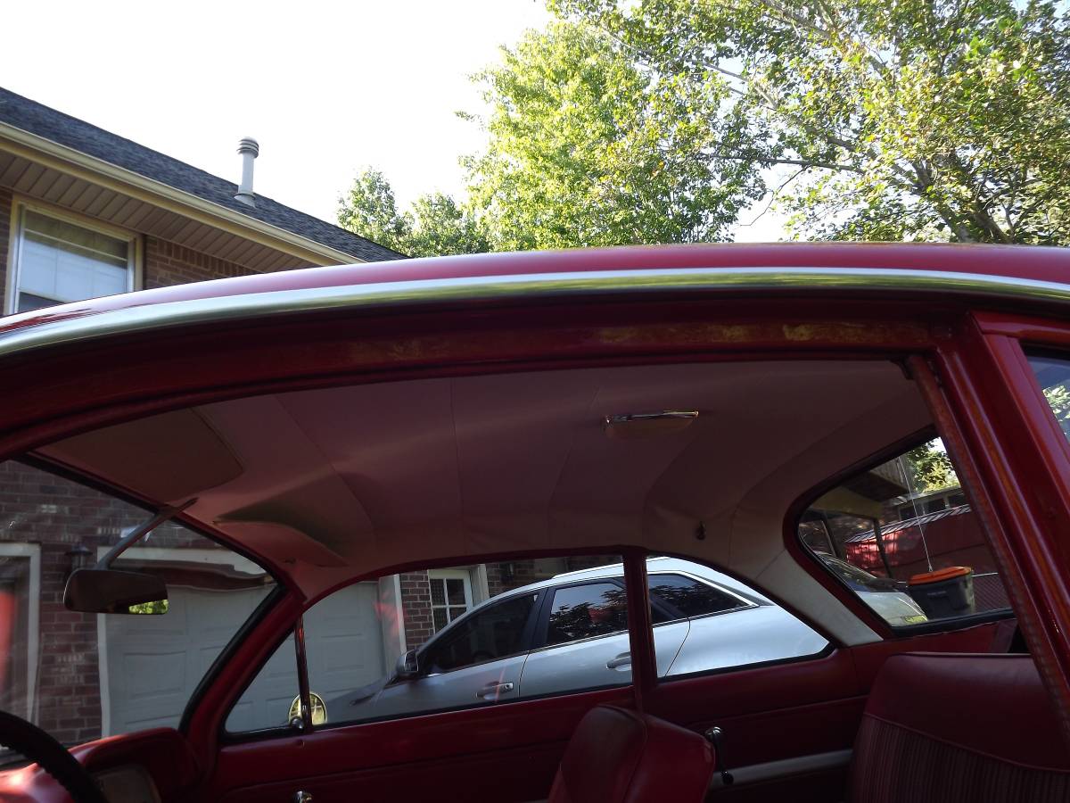 Chevrolet-corvair-700-1961-red-11