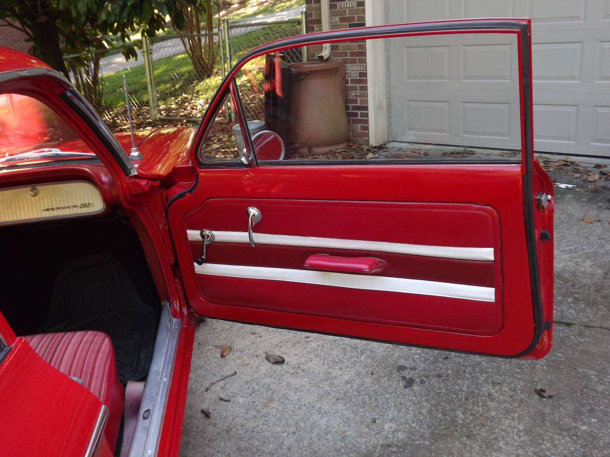 Chevrolet-corvair-700-1961-red-13