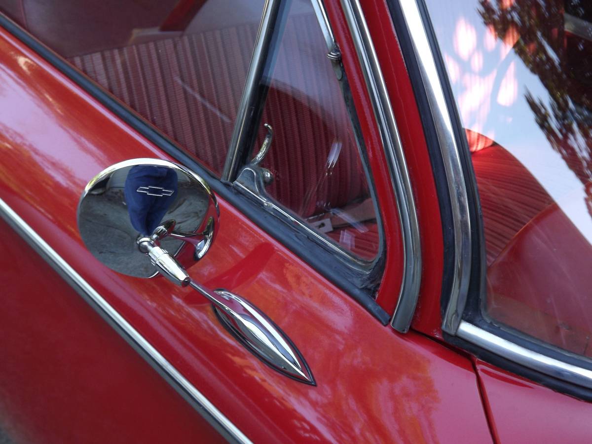 Chevrolet-corvair-700-1961-red-17