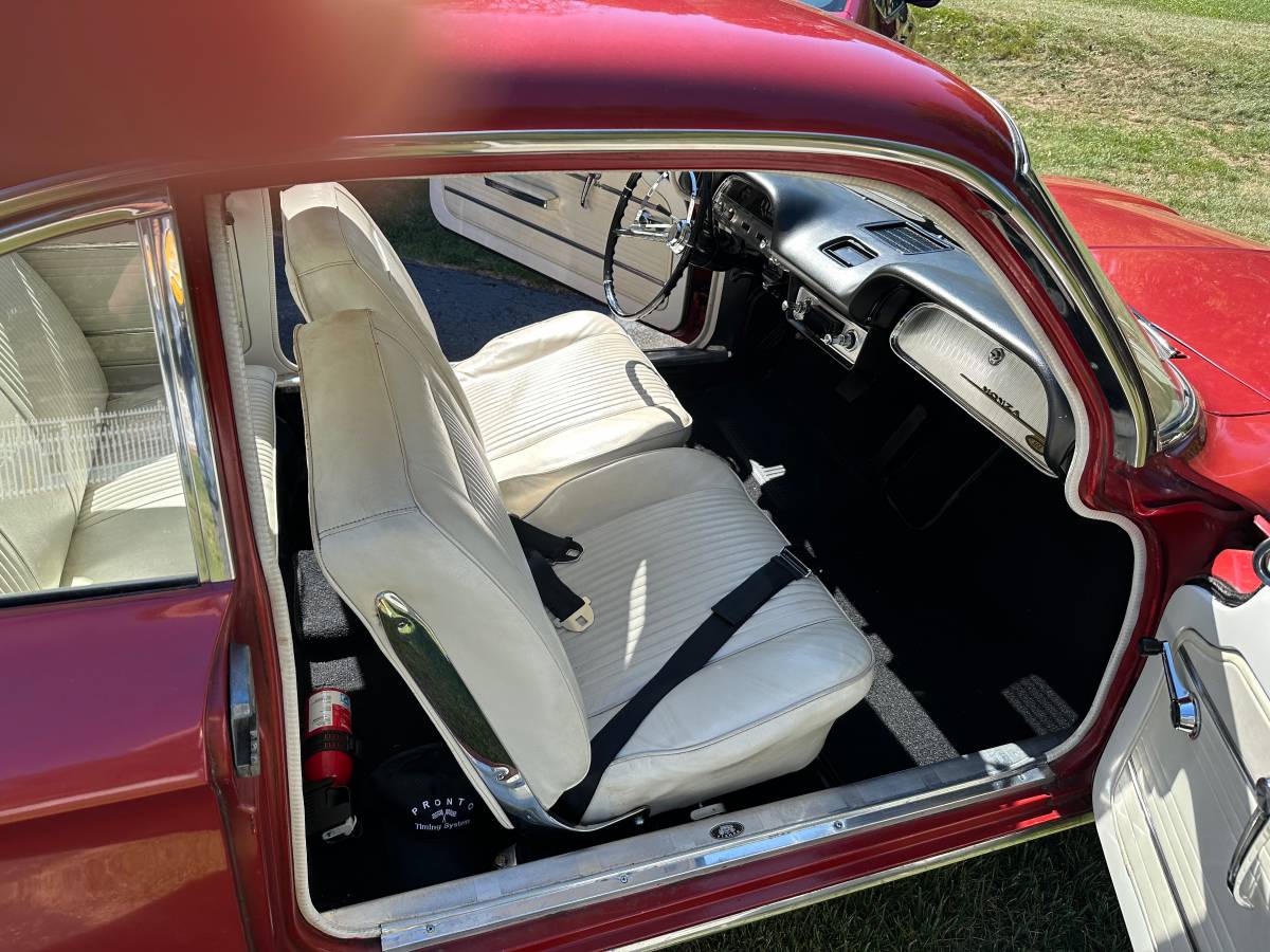 Chevrolet-corvair-monza-1961-red-5