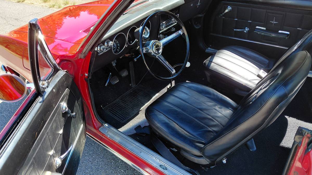Chevrolet-corvair-monza-1967-red-12