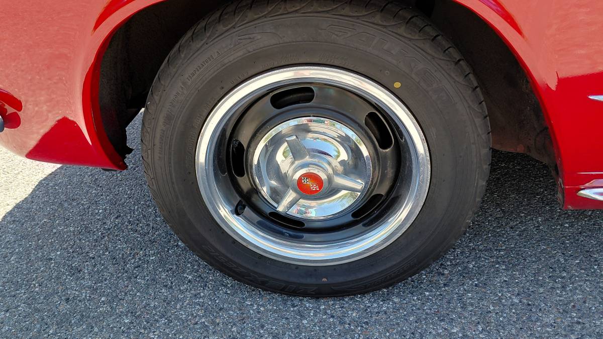Chevrolet-corvair-monza-1967-red-3