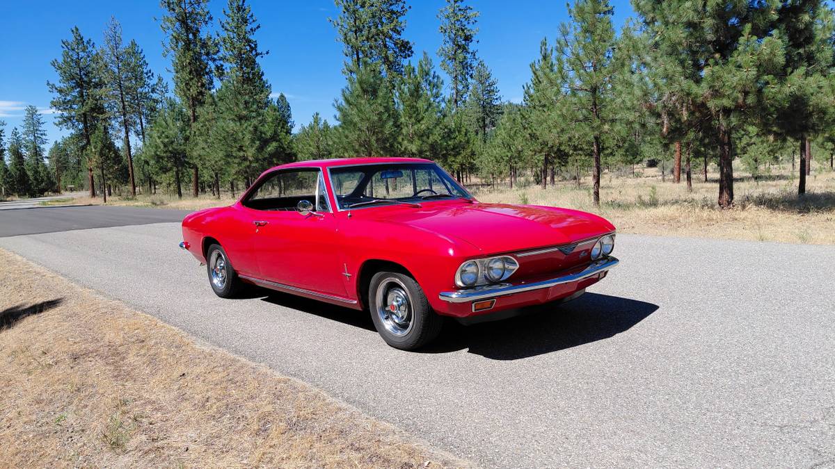 Chevrolet-corvair-monza-1967-red-4