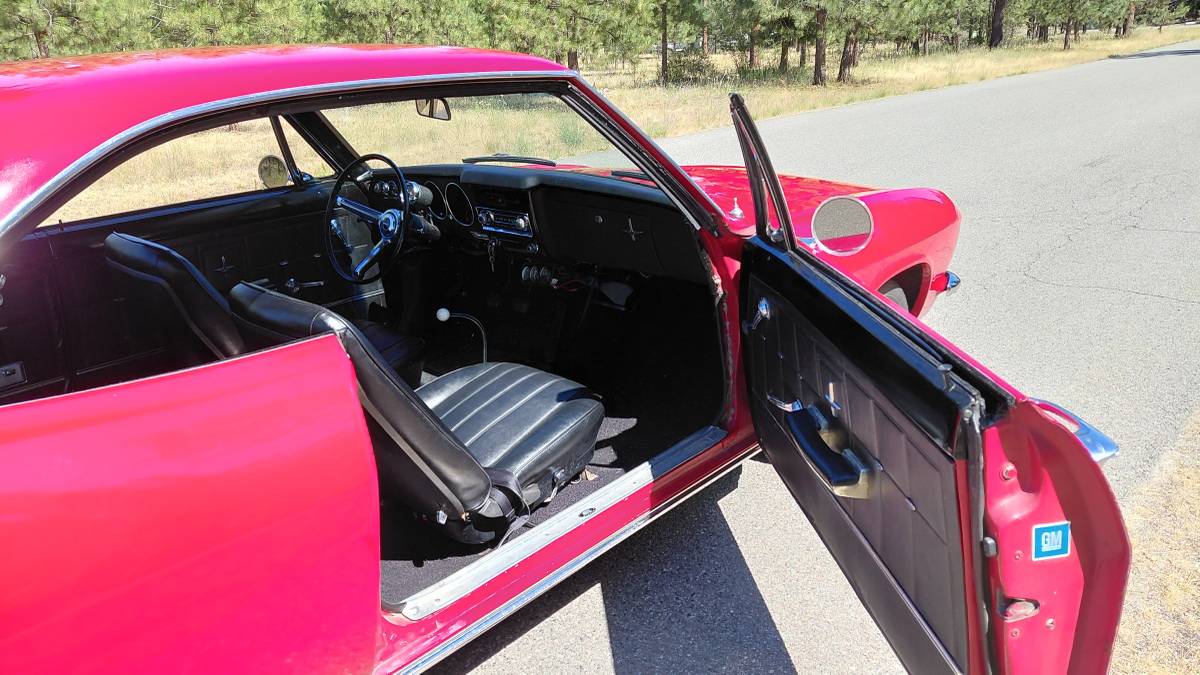 Chevrolet-corvair-monza-1967-red-5