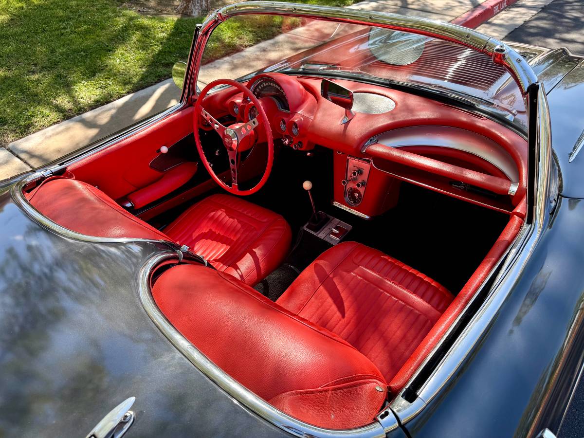 Chevrolet-corvette-1958-29
