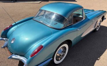 Chevrolet-corvette-1959-blue-2