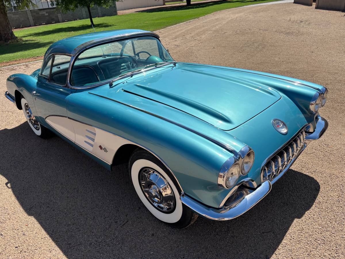 Chevrolet-corvette-1959-blue-4