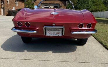 Chevrolet-corvette-1961-red-10