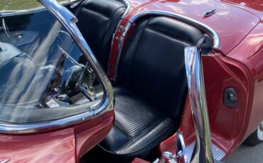 Chevrolet-corvette-1961-red-13