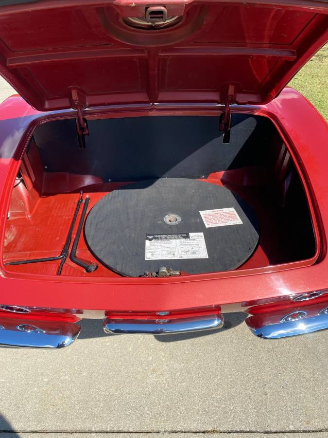 Chevrolet-corvette-1961-red-20