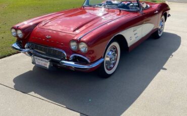 Chevrolet-corvette-1961-red-8