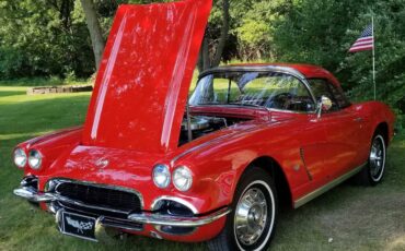 Chevrolet-corvette-1962-red-10
