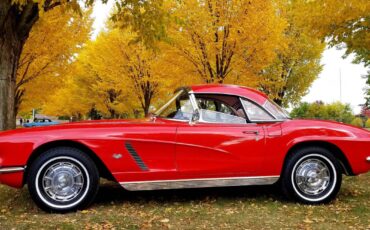 Chevrolet-corvette-1962-red-7