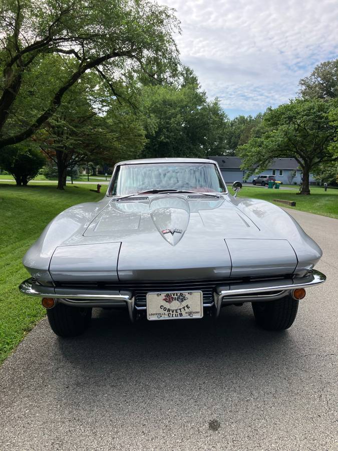 Chevrolet-corvette-1964-silver-1