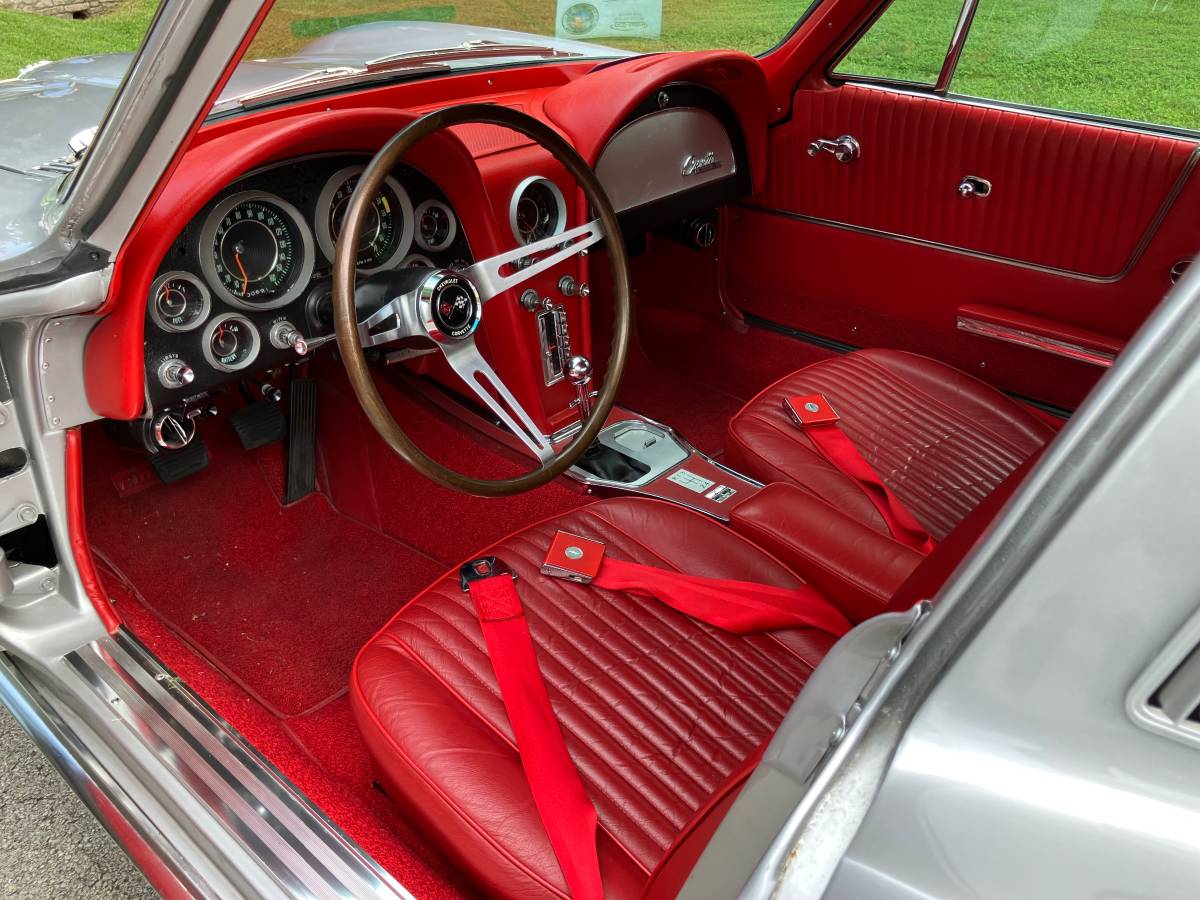 Chevrolet-corvette-1964-silver-7
