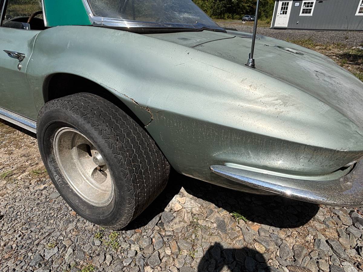 Chevrolet-corvette-1965-3