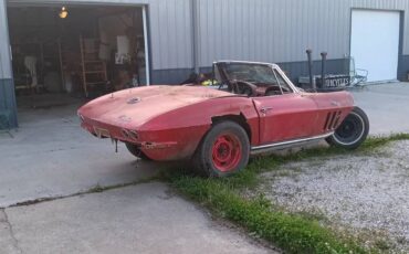 Chevrolet-corvette-1965-red-5