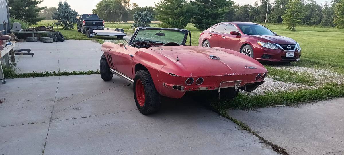 Chevrolet-corvette-1965-red-7