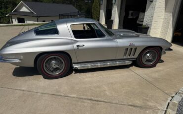 Chevrolet-corvette-1966-1