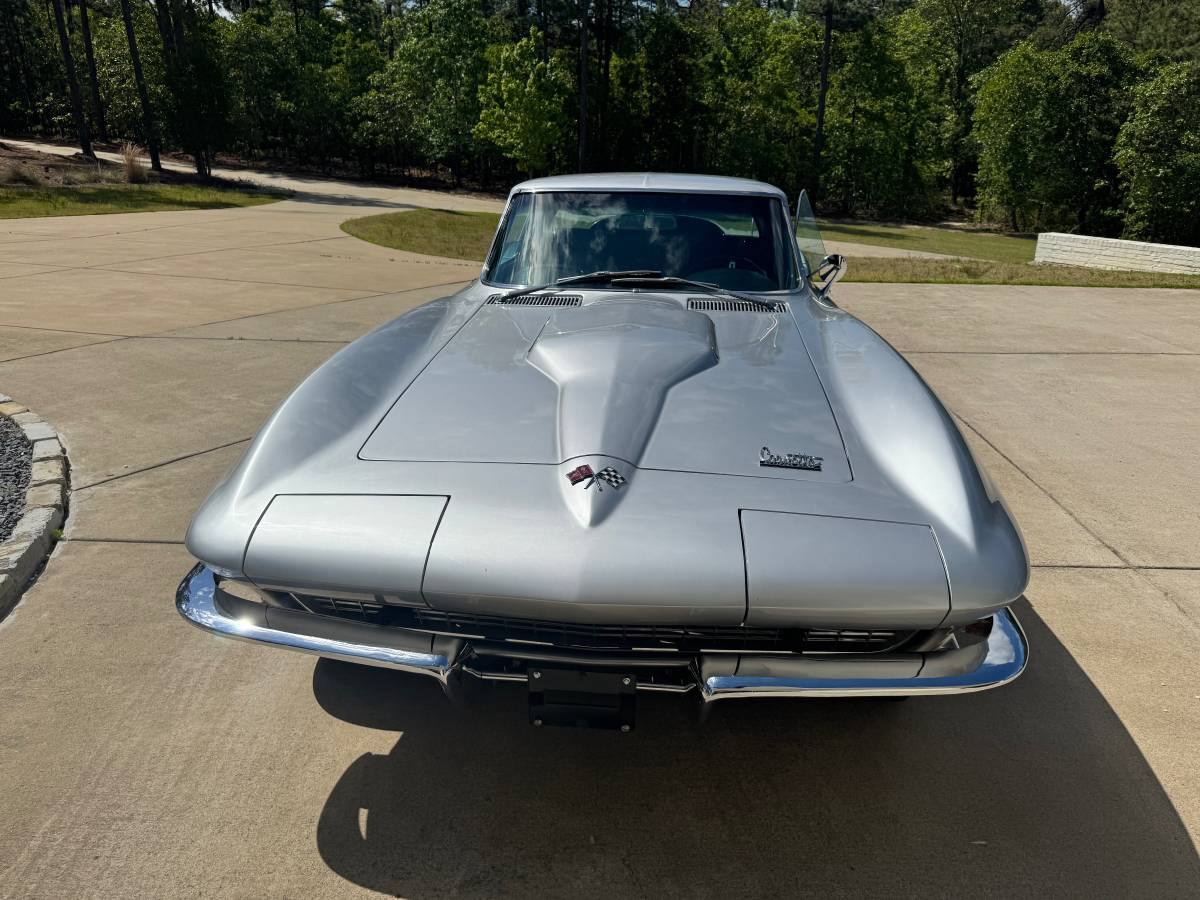 Chevrolet-corvette-1966
