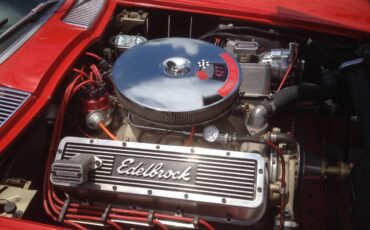 Chevrolet-corvette-1966-red-1