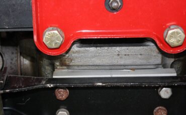 Chevrolet-corvette-1966-red-13