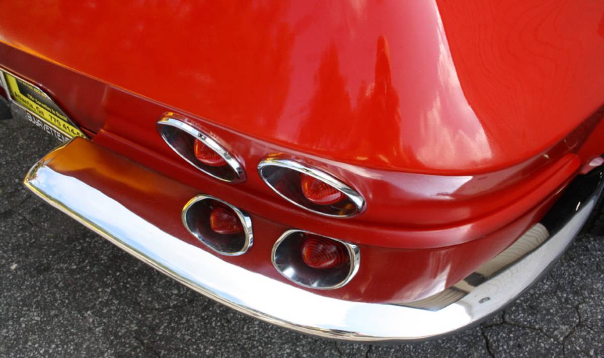 Chevrolet-corvette-1966-red-15