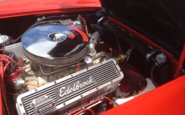 Chevrolet-corvette-1966-red-9