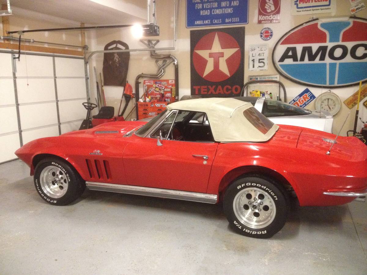 Chevrolet-corvette-1966-red