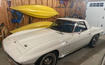 Chevrolet-corvette-1966-white-1