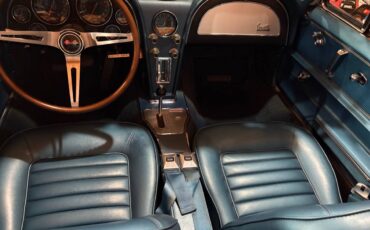 Chevrolet-corvette-1966-white-10