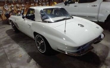 Chevrolet-corvette-1966-white-5