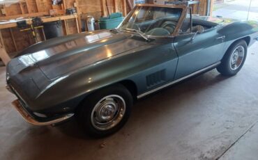 Chevrolet-corvette-1967-blue-2