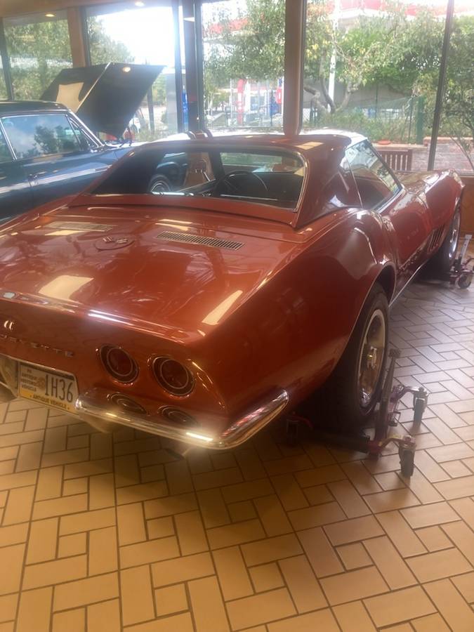 Chevrolet-corvette-1968-orange