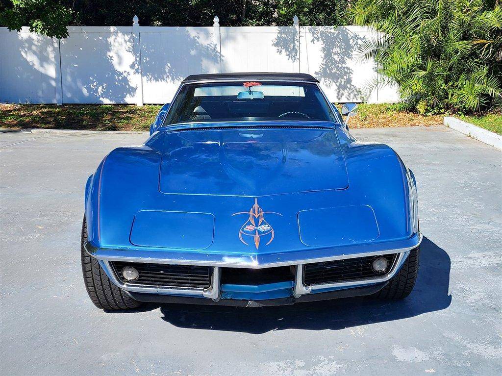 Chevrolet-corvette-1969-blue-11