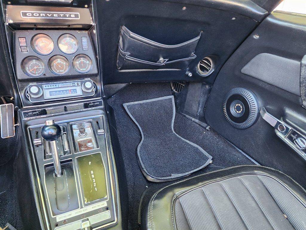 Chevrolet-corvette-1969-blue-2