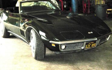 Chevrolet-corvette-1969-green-1