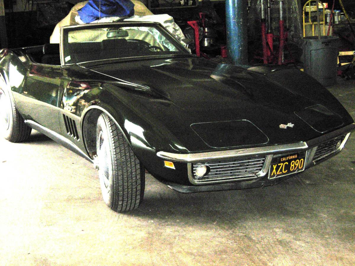 Chevrolet-corvette-1969-green-1