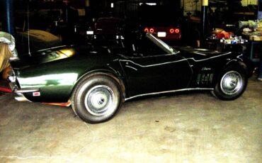 Chevrolet-corvette-1969-green